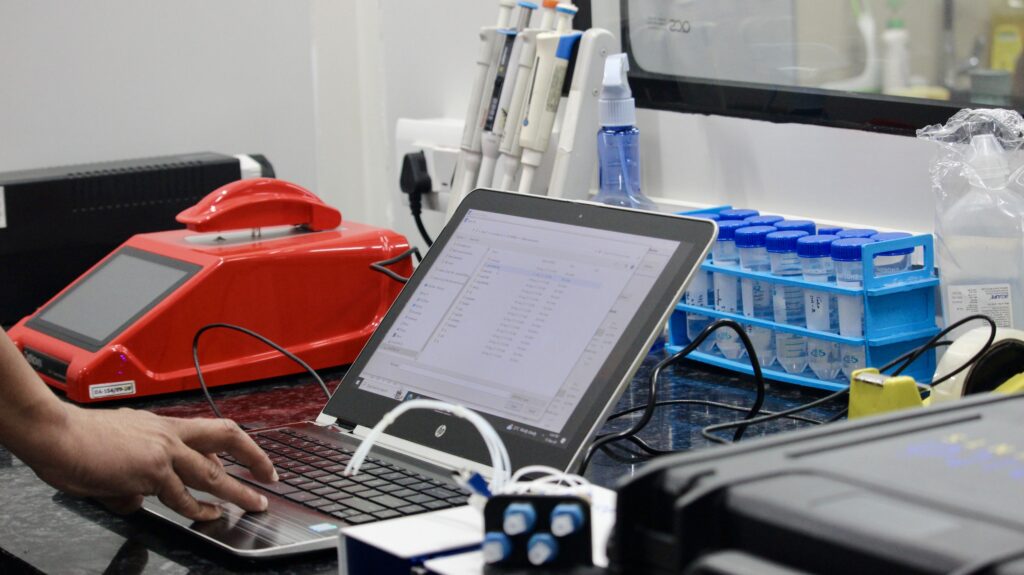 Denovo Biolabs using Surface Plasmon Resonance Technology in their labs
